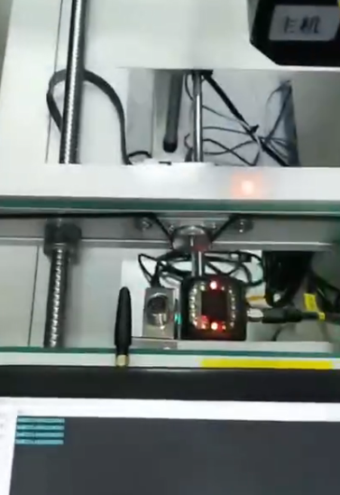 PCB电路板，接驳台上方下方组网读码，主从机扫码.png